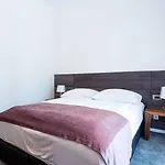 Starlight Luxury ספליט