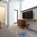 Starlight Luxury ספליט