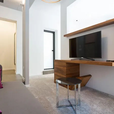 스타라이트 럭셔리 룸스 스플리트