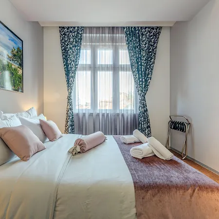 Starlight Luxury Gasthof Split