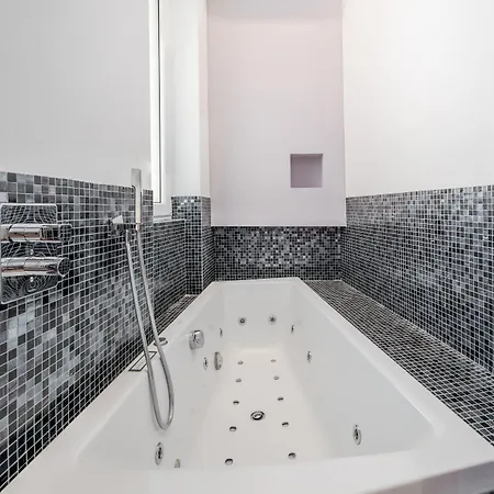 Starlight Luxury Maison d'hôtes 4*