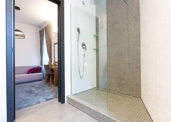 Starlight Luxury Affittacamere 4*